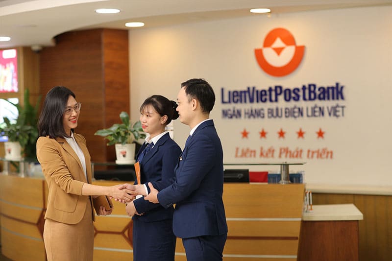 Nhiều sản phẩm dịch vụ của Liên Việt PostBank dành cho khách hàng doanh nghiệp